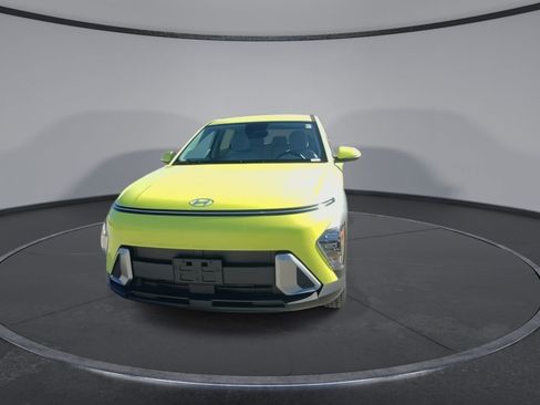 New 2026 Hyundai Kona SE image 3
