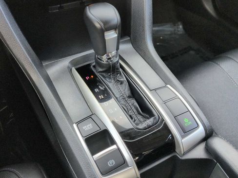 Used 2017 Honda Civic Touring image 33