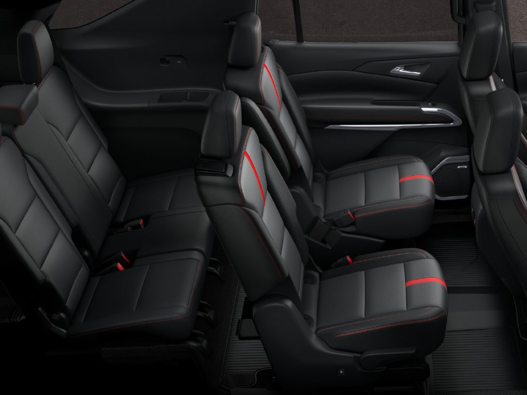 New 2026 Chevrolet Traverse RS w/ LPO, Floor Liner Package FWD image 11