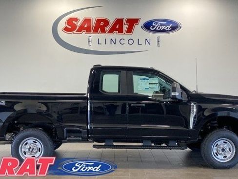 New 2026 Ford F250 XL w/ XL Chrome Package image 8