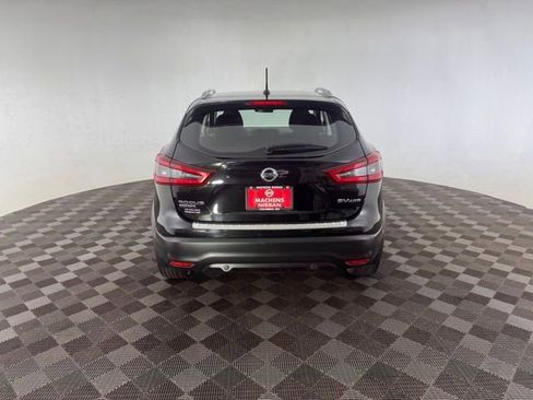 Used 2021 Nissan Rogue Sport SV AWD/4WD image 6
