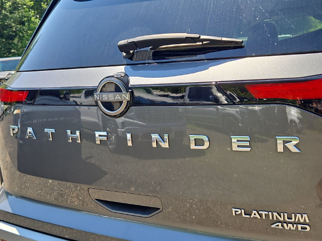 Used 2023 Nissan Pathfinder Platinum AWD/4WD image 41