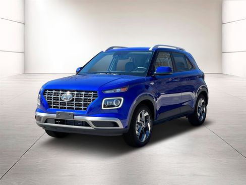 New 2025 Hyundai Venue Limited image 1