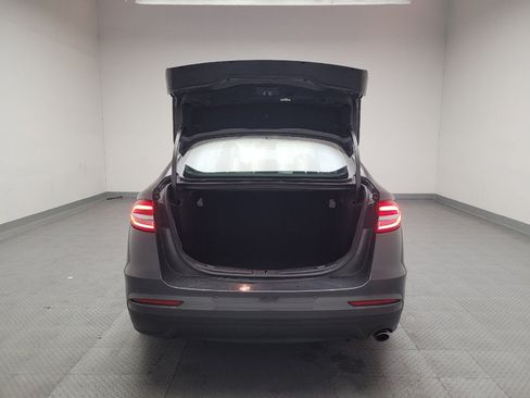 Used 2020 Ford Fusion SE image 29