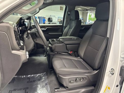 Used 2024 GMC Sierra 1500 Elevation AWD/4WD image 9