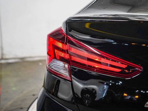 Used 2020 Hyundai Elantra Value Edition image 11