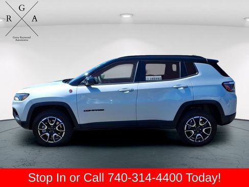 Used 2026 Jeep Compass Trailhawk AWD/4WD image 6