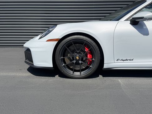 Used 2026 Porsche 911 Targa 4 GTS AWD/4WD image 6