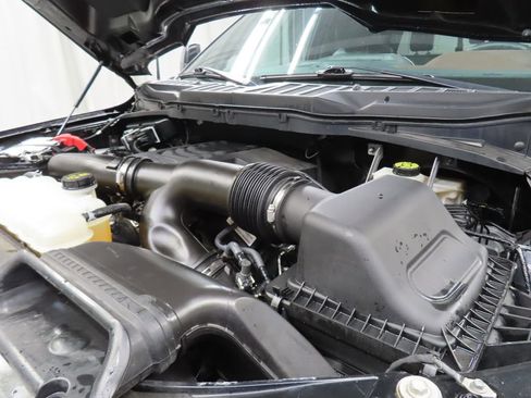 Used 2023 Ford F150 Lariat w/ Equipment Group 502A High image 28