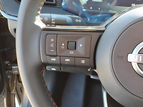 New 2026 Nissan Kicks SR w/ Cold Weather Package image 19