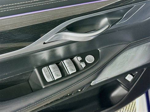 Used 2019 BMW ALPINA B7 xDrive w/ Luxury Rear Seating Package image 25