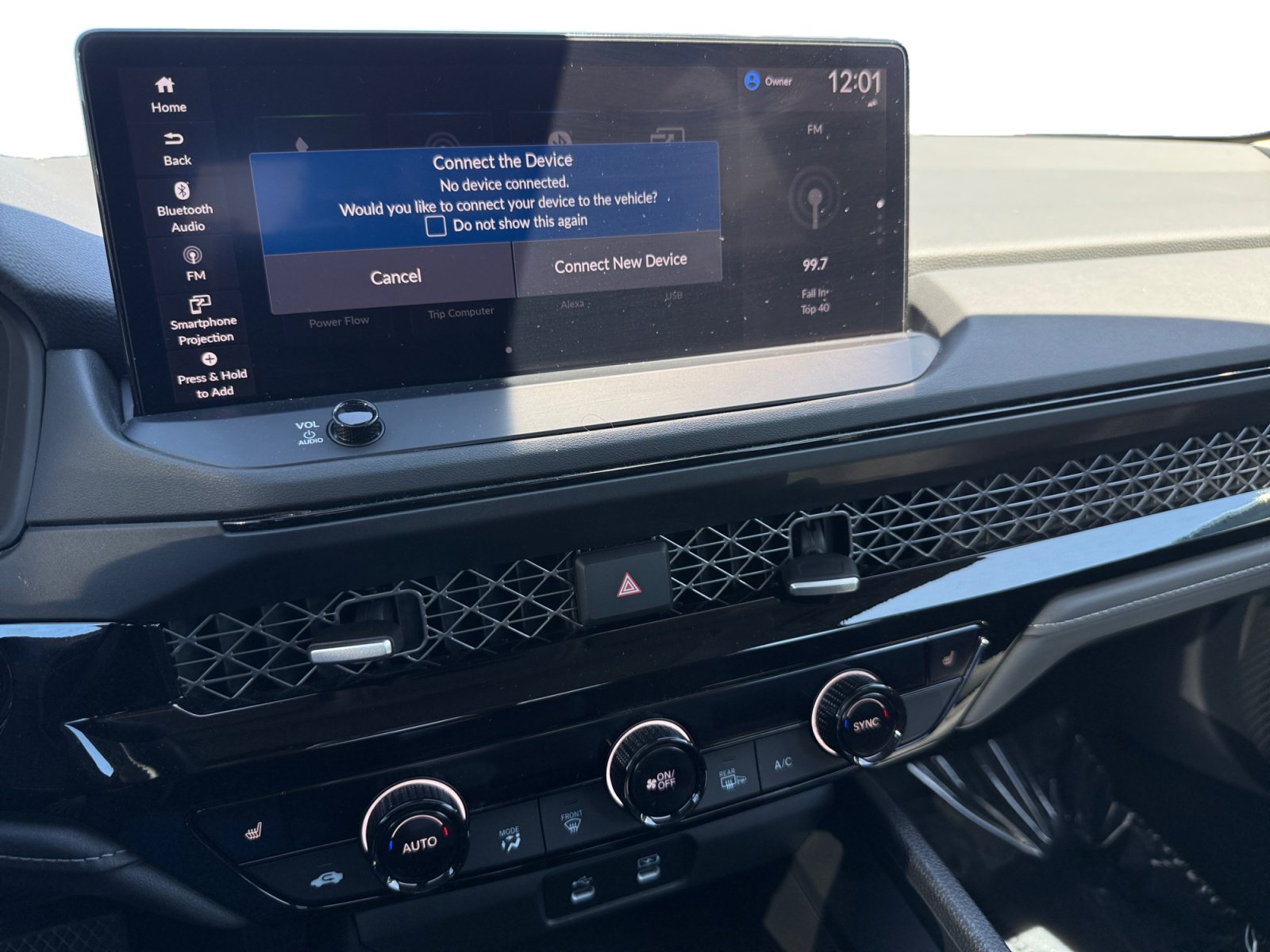 Used 2023 Honda Accord EX-L image 12