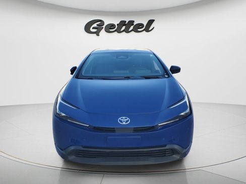 Used 2025 Toyota Prius LE image 8