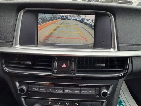 Used 2020 Kia Optima LX image 22