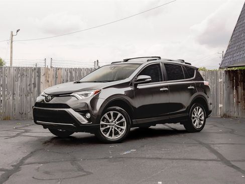 Used 2016 Toyota RAV4 Limited image 15