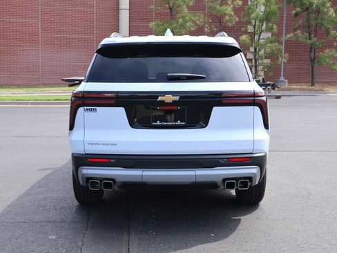 New 2026 Chevrolet Traverse LT w/ LPO, Floor Liner Package FWD image 26