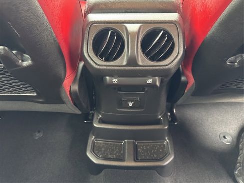 Used 2024 Jeep Wrangler Unlimited Rubicon 392 image 26