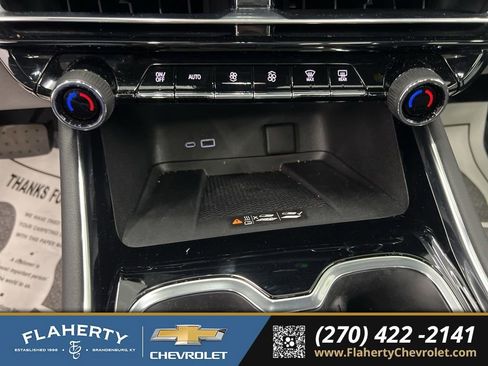 Used 2026 Chevrolet Traverse RS w/ LPO, Floor Liner Package AWD/4WD image 31