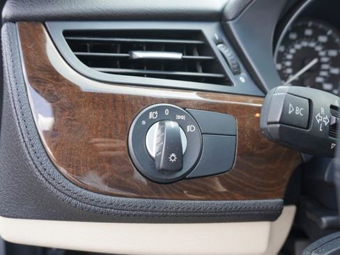 Used 2013 BMW Z4 sDrive35i RWD image 21