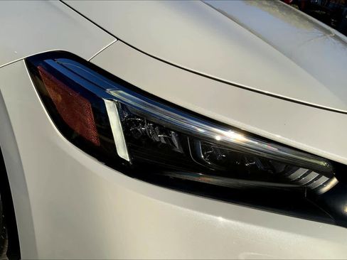 Used 2022 Honda Civic Sport image 25