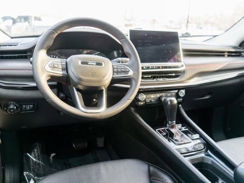 Used 2022 Jeep Compass Trailhawk image 13