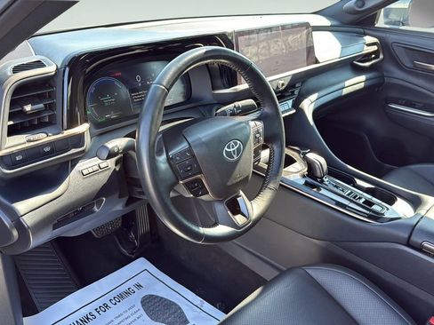Used 2024 Toyota Crown image 18