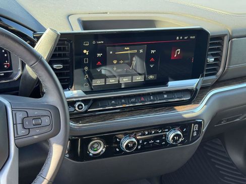 Used 2022 GMC Sierra 1500 Elevation image 4