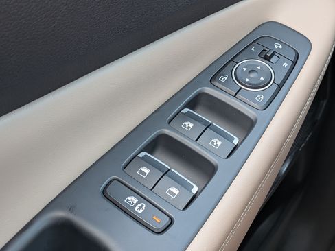 Used 2023 Hyundai Santa Fe Limited AWD/4WD image 23