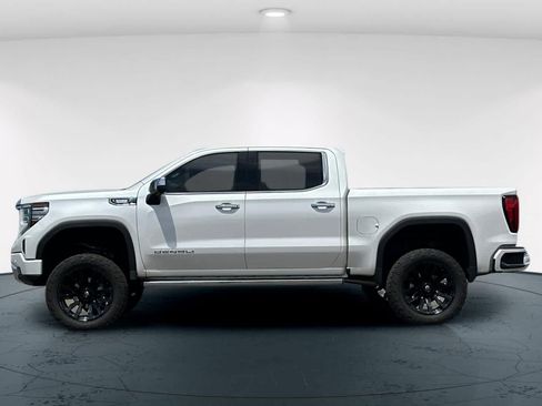 Used 2024 GMC Sierra 1500 Denali w/ Denali Reserve Package AWD/4WD image 9
