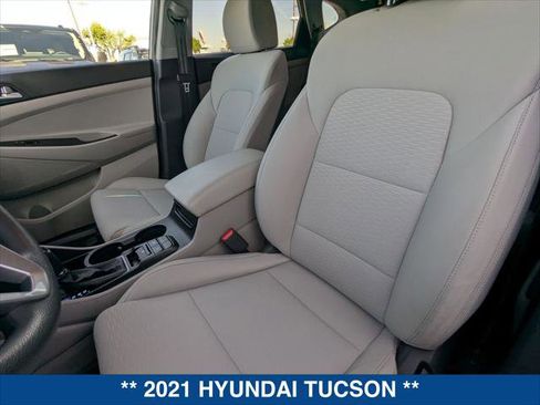 Used 2021 Hyundai Tucson SE image 20