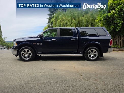 Used 2014 RAM 1500 Laramie w/ Convenience Group AWD/4WD image 8