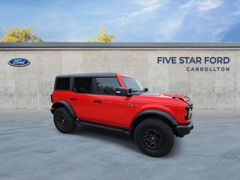 Certified 2022 Ford Bronco Wildtrak image 2