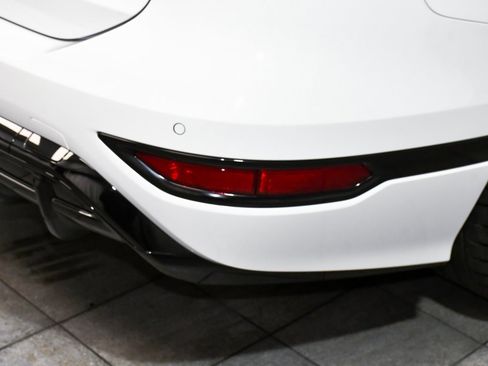 Used 2025 Audi S6 e-tron Prestige w/ 21" Black Optic Package image 92