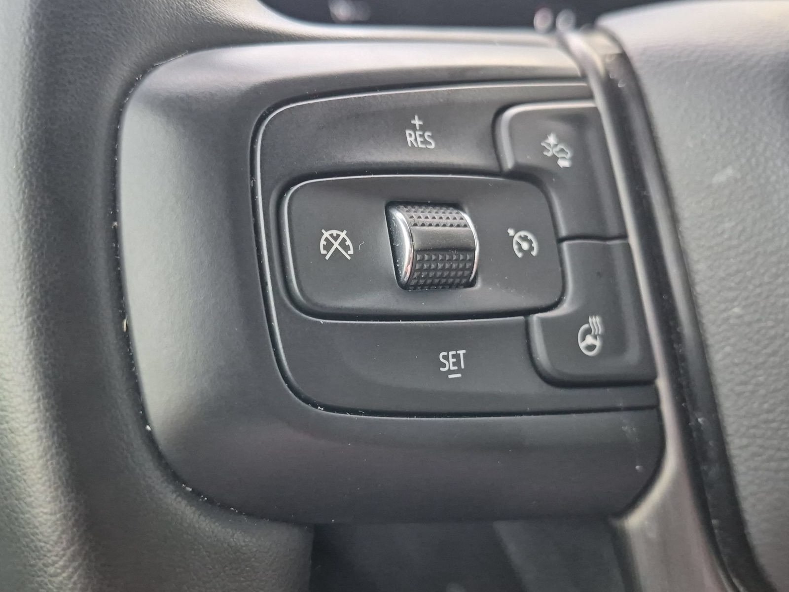 Used 2023 GMC Yukon AT4 w/ LPO, Floor Liner Package AWD/4WD image 13