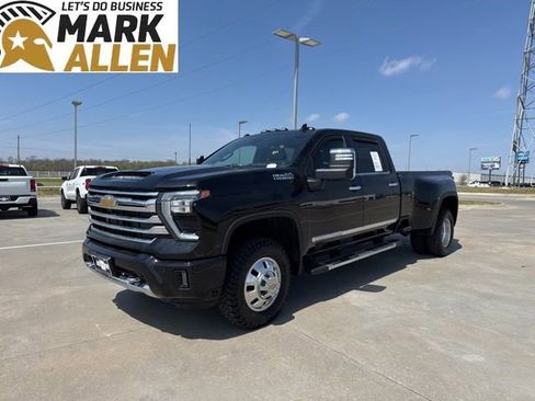 Used 2024 Chevrolet Silverado 3500 High Country w/ LPO, Dark Essentials Package image 2