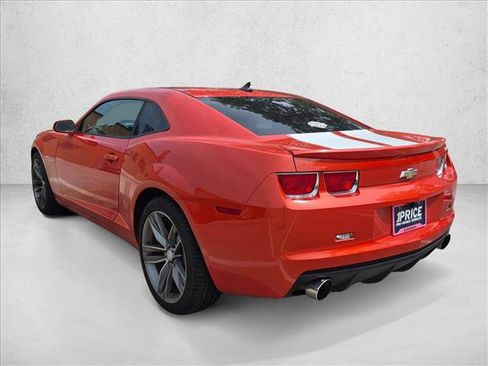 Used 2011 Chevrolet Camaro SS RWD image 7