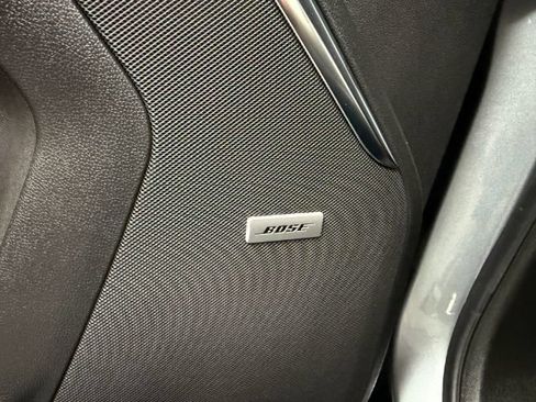 Used 2025 GMC Yukon Denali AWD/4WD image 10