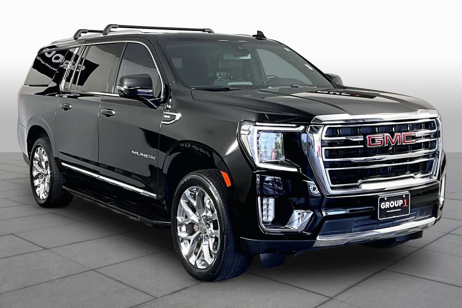 Used 2021 GMC Yukon XL SLT w/ SLT Premium Package RWD image 3
