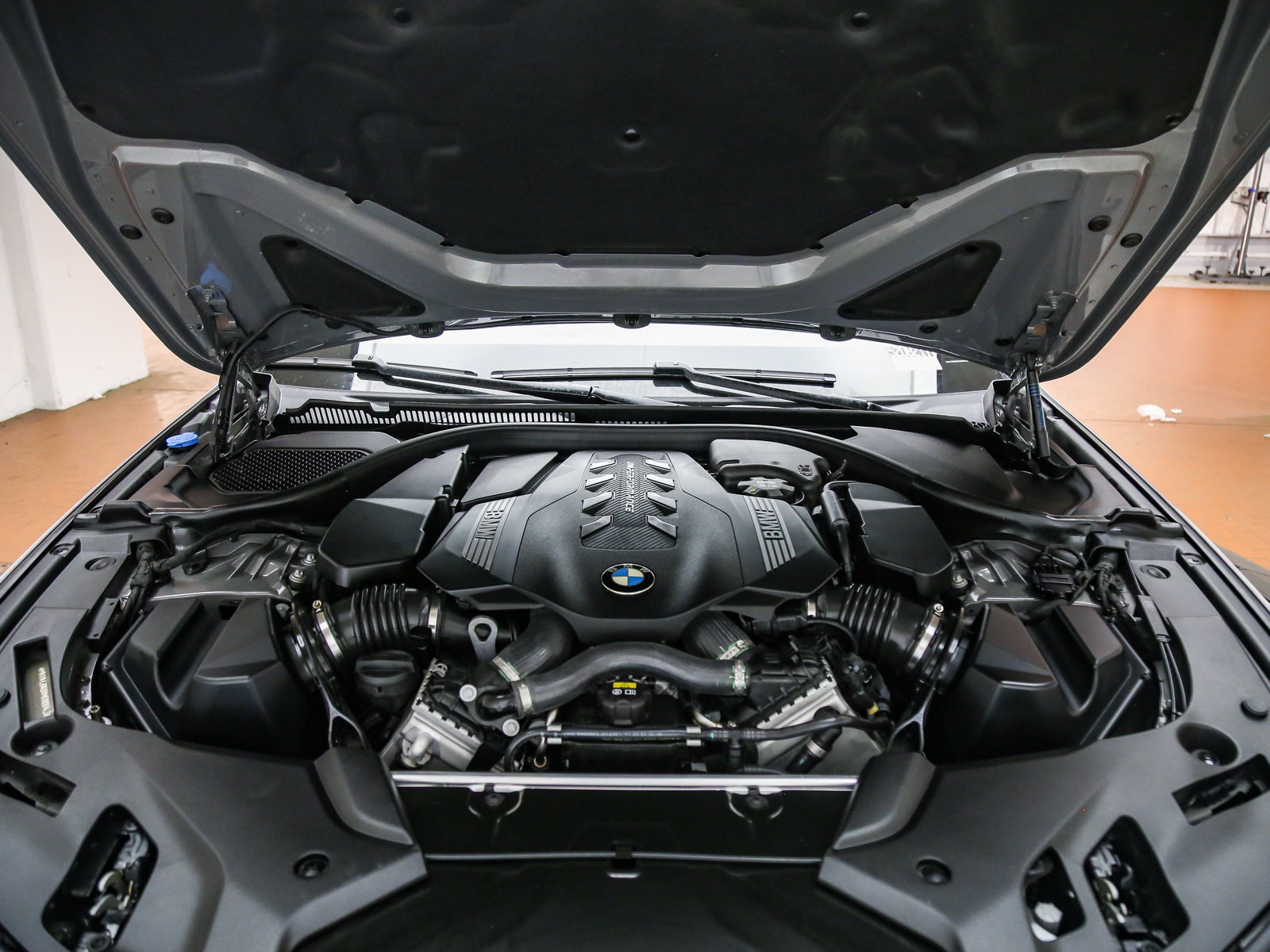 Used 2021 BMW M550i xDrive w/ Executive Package AWD/4WD image 27