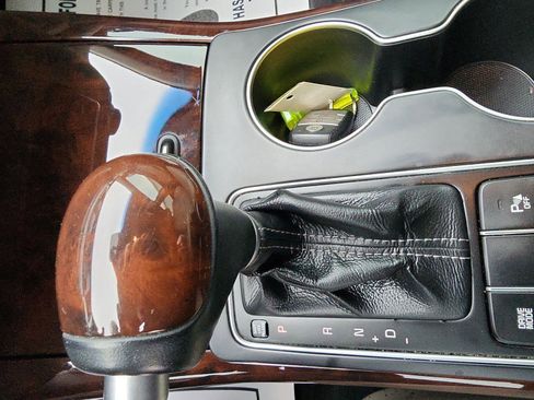 Used 2017 Kia Sorento EX image 19