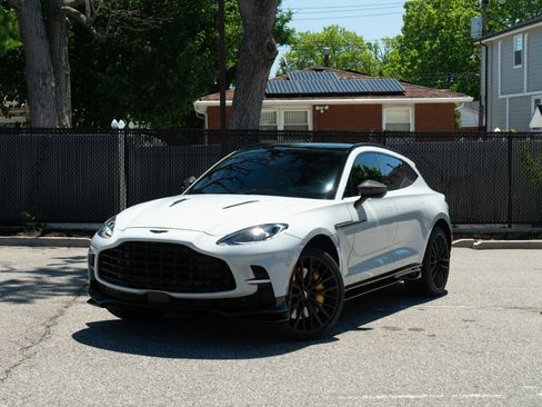 Used 2023 Aston Martin DBX 707 AWD/4WD image 36