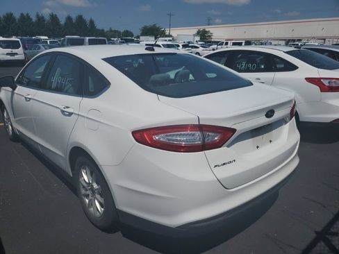 Used 2016 Ford Fusion S FWD image 6