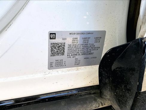 Certified 2024 Buick Encore GX Sport Touring AWD/4WD image 18
