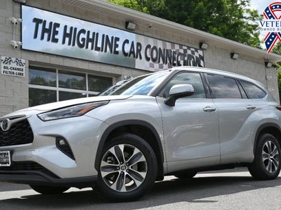 Used 2021 Toyota Highlander XLE