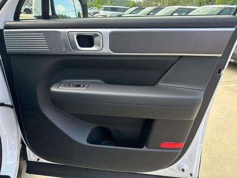 New 2026 Hyundai Santa Fe SE FWD image 17