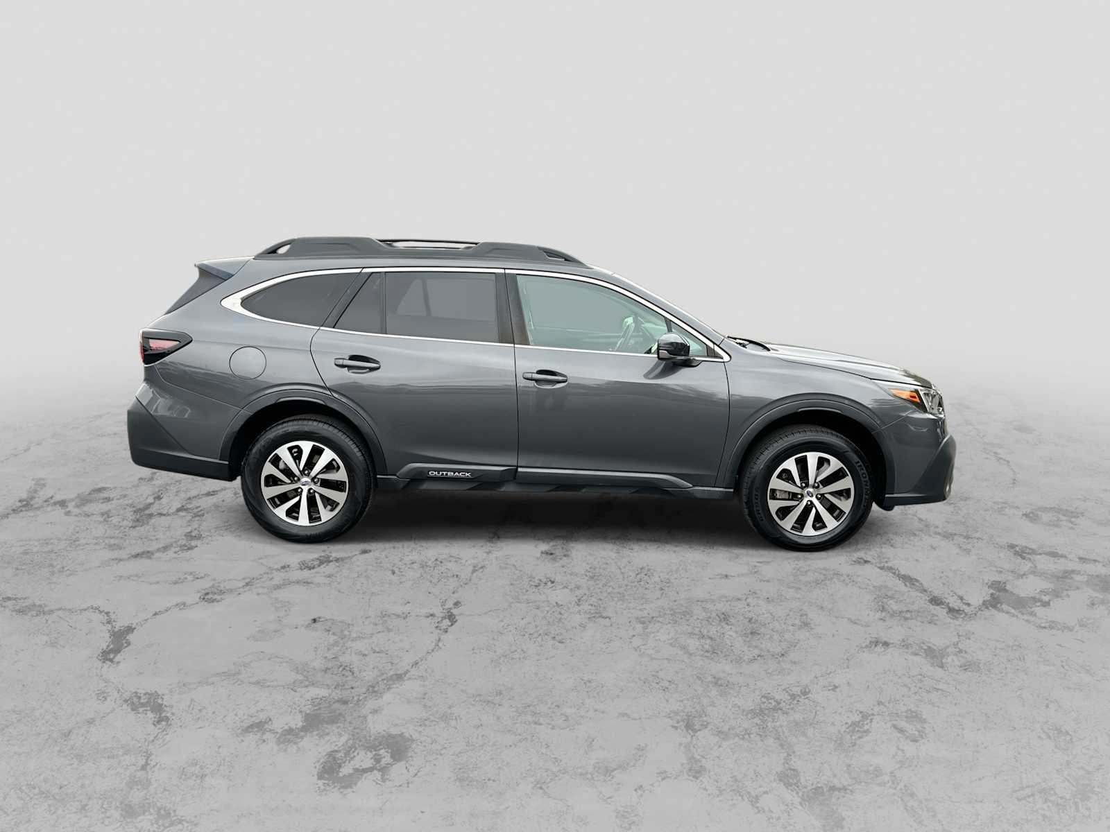 Used 2022 Subaru Outback Premium AWD/4WD image 9