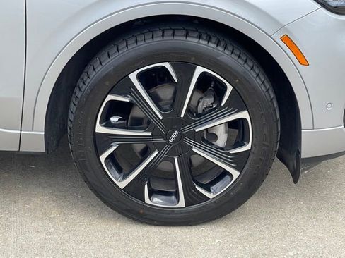 Used 2024 Lincoln Nautilus Reserve AWD/4WD image 10