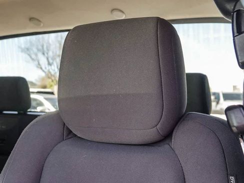 Used 2023 Nissan Frontier S image 24