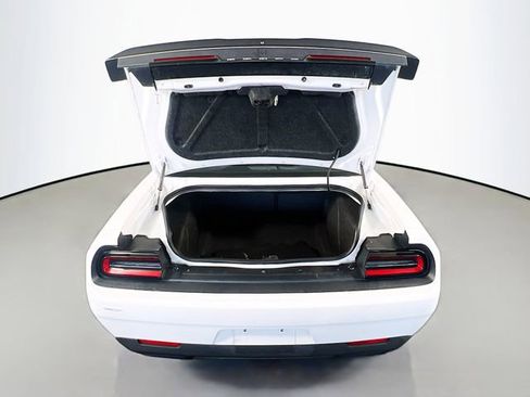 Used 2018 Dodge Challenger R/T image 29