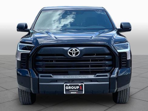 Used 2025 Toyota Tundra SR w/ SR Tow Package AWD/4WD image 4
